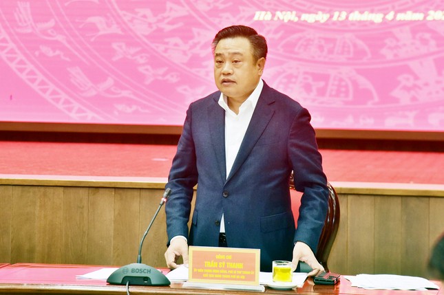 Chủ tịch Hà Nội yêu cầu xử lý những cán bộ sợ trách nhiệm, không dám làm - Ảnh 1.
