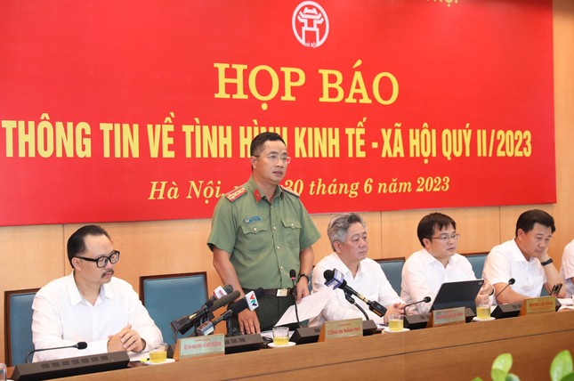 Phó Giám đốc Công an Hà Nội: 3 cán bộ bắn dê của dân đã vi phạm nghiêm trọng về đạo đức - Ảnh 1.