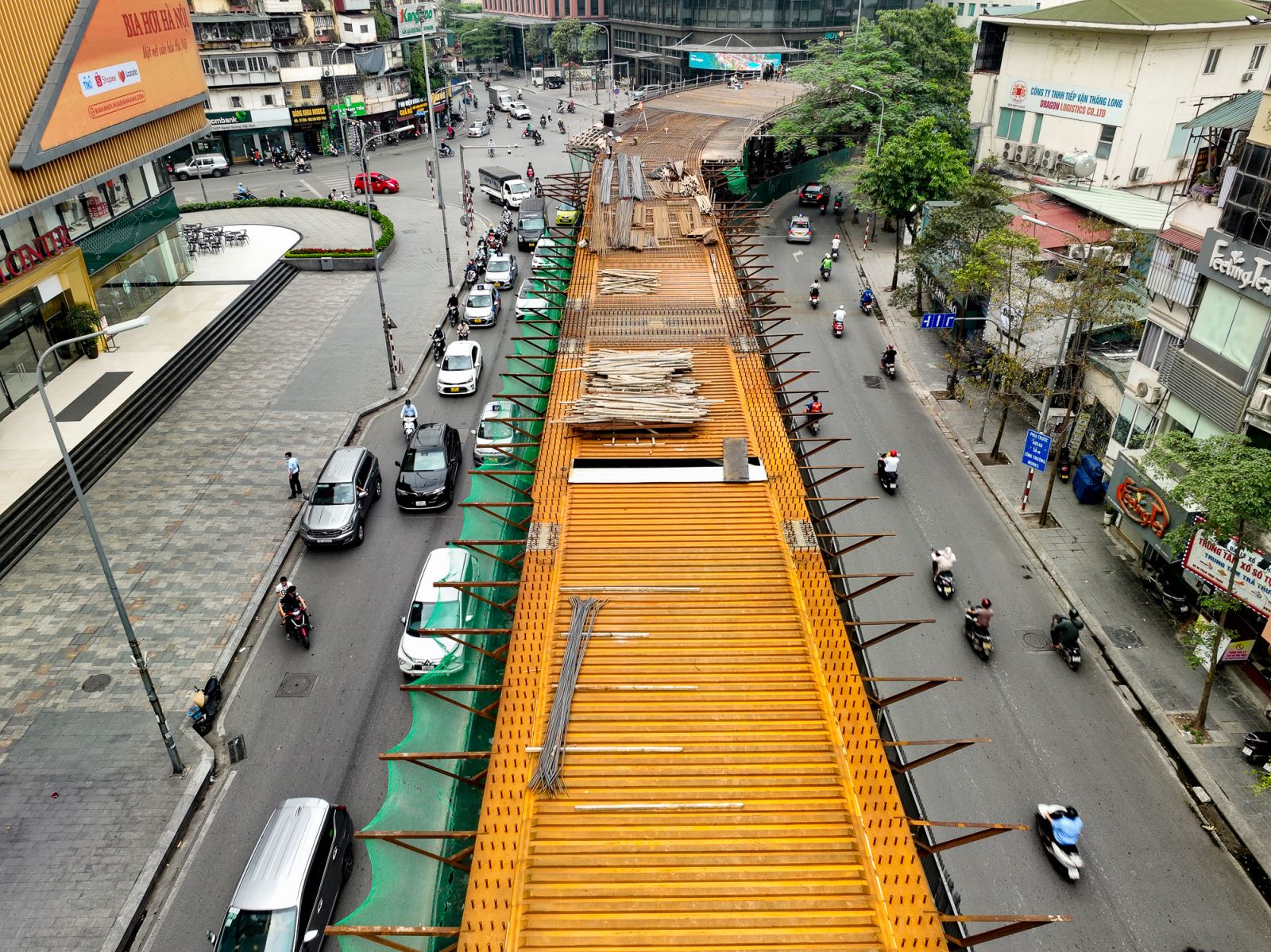 Hà Nội yêu cầu hoàn thành cầu vượt chữ C trong tháng 6/2023 - Ảnh 5.