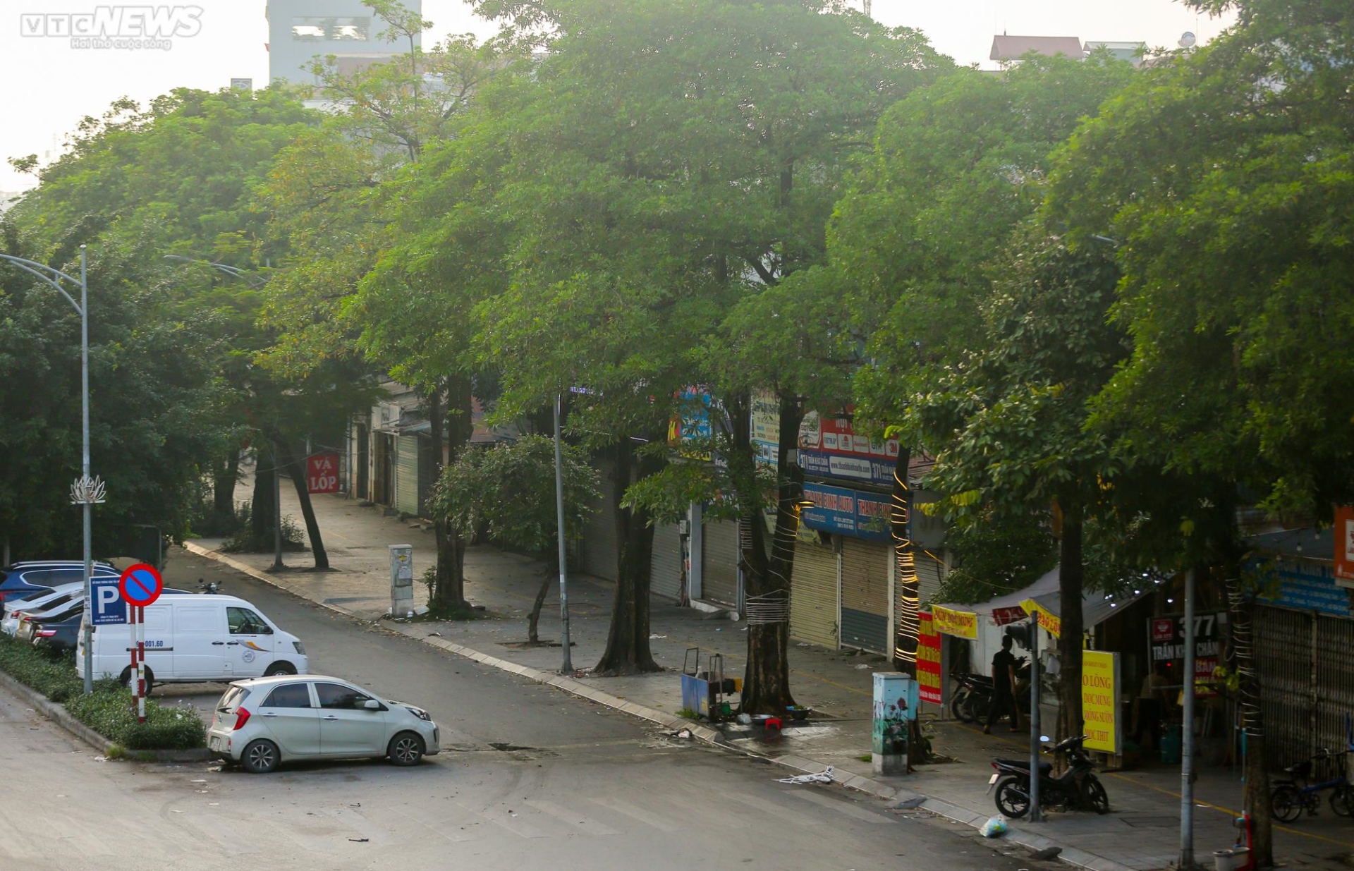 Hàng loạt tuyến phố ở Hà Nội được đề xuất kinh doanh vỉa hè - Ảnh 2.