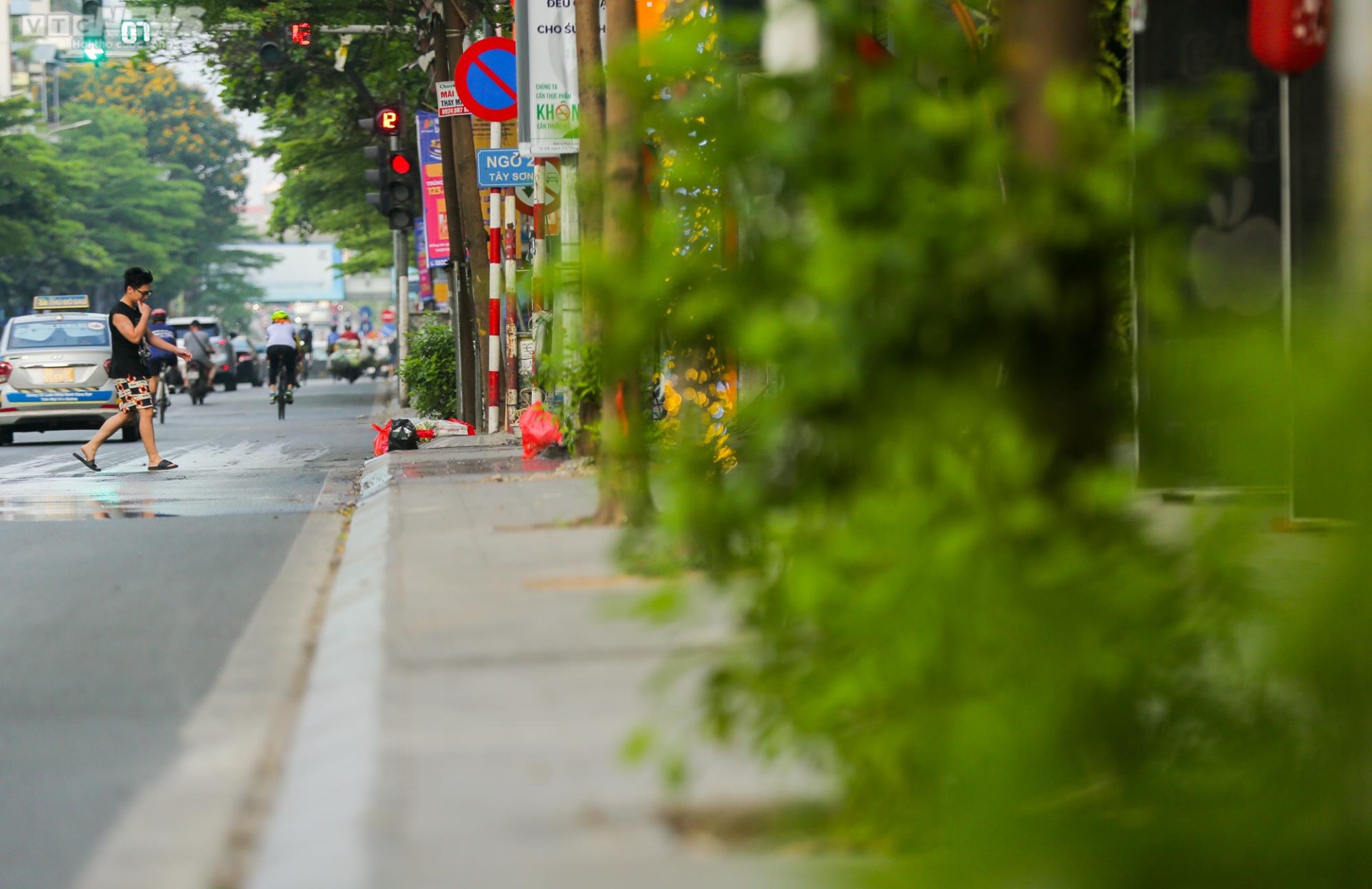 Hàng loạt tuyến phố ở Hà Nội được đề xuất kinh doanh vỉa hè - Ảnh 14.