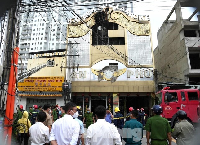 Yêu cầu điều tra bổ sung vụ cháy quán karaoke làm 32 người chết tại Bình Dương - Ảnh 1.