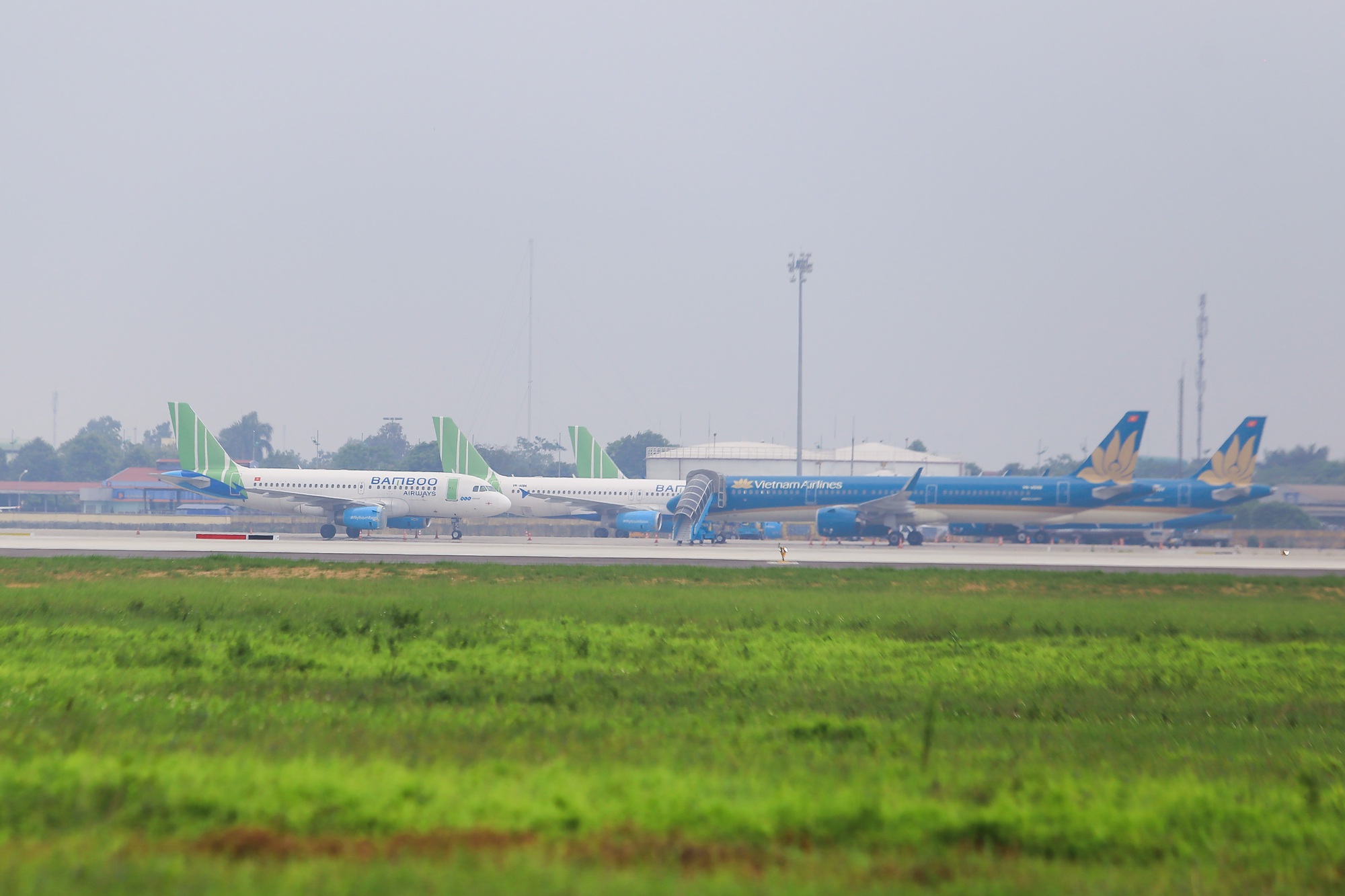 Hà Nội nêu hai phương án địa điểm sân dựng sân bay thứ hai - Ảnh 2.