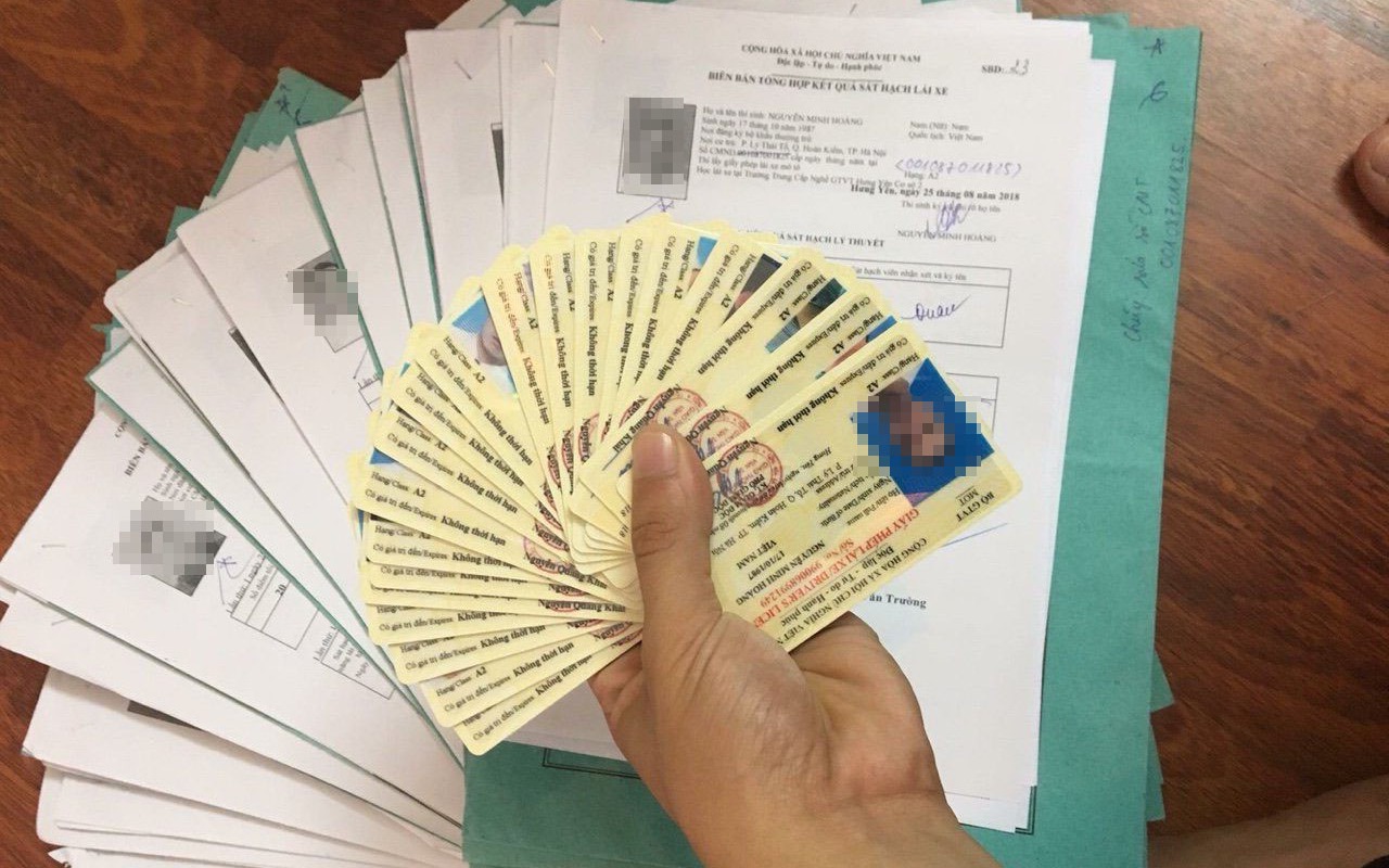 Tích hợp giấy phép lái xe trên ứng dụng VNeID: Cục Đường bộ Việt Nam lưu ý! - Ảnh 2.