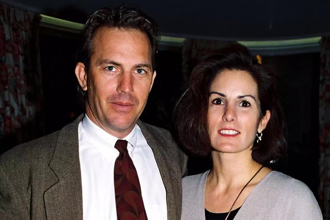 Những vụ ly hôn đắt đỏ và bùng nổ của người nổi tiếng: Có ông chồng mất đến 728 triệu đô - Ảnh 2.