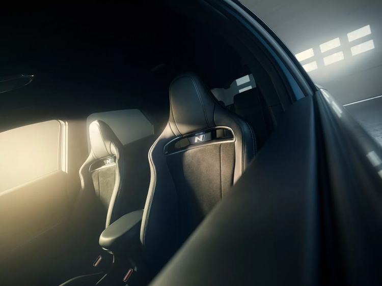 Hyundai chơi lớn: Biến xe điện thành xe thể thao tăng tốc nhanh như Ferrari, có cả giả lập âm thanh động cơ - Ảnh 11.