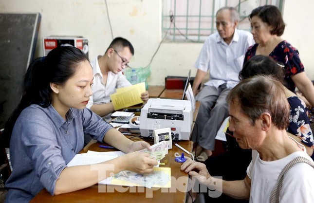 Lãnh đạo EVN vào 'tầm ngắm'; lộ dấu hiệu trốn thuế khi bán cổ phần - Ảnh 3.