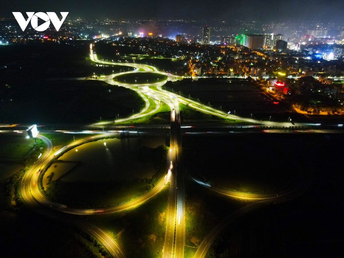 Hình ảnh nút giao TP Bắc Ninh hơn 400 tỷ đồng 'tỏa sáng' trong đêm - Ảnh 5.