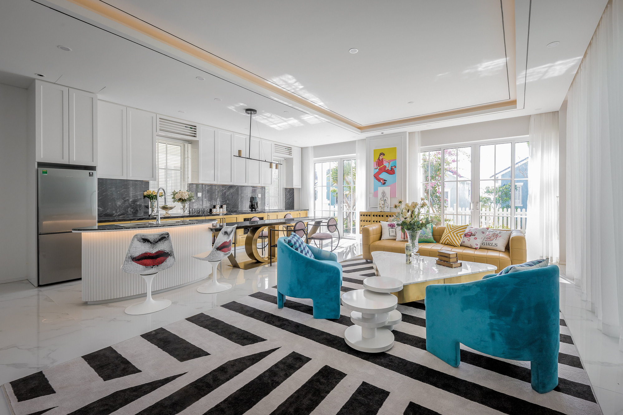 Căn villa 280m² trang bị nội thất giá 3 tỷ đẹp như bản giao hưởng nghệ thuật đương đại bên bờ biển Phan Thiết - Ảnh 7.
