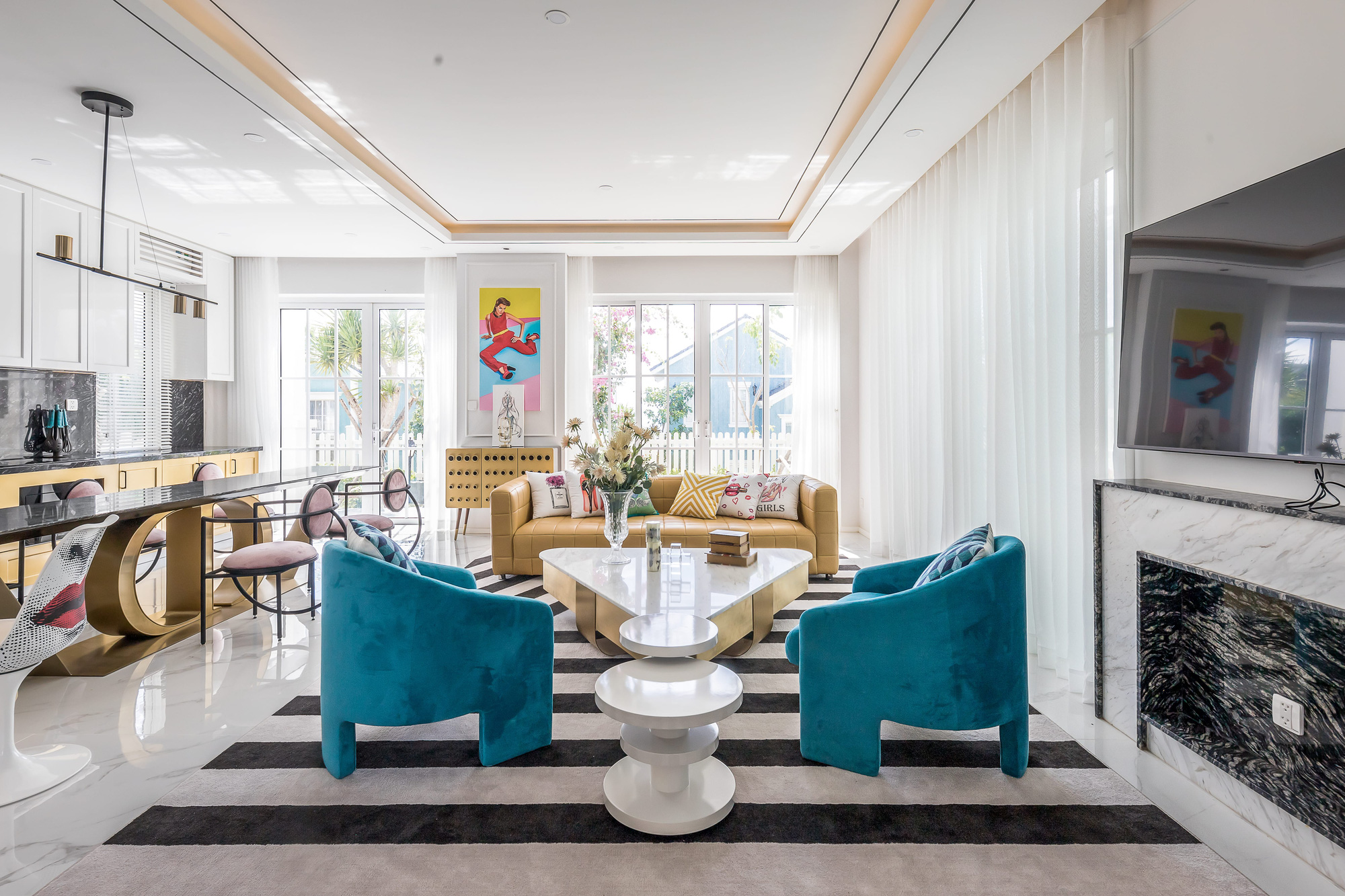 Căn villa 280m² trang bị nội thất giá 3 tỷ đẹp như bản giao hưởng nghệ thuật đương đại bên bờ biển Phan Thiết - Ảnh 5.