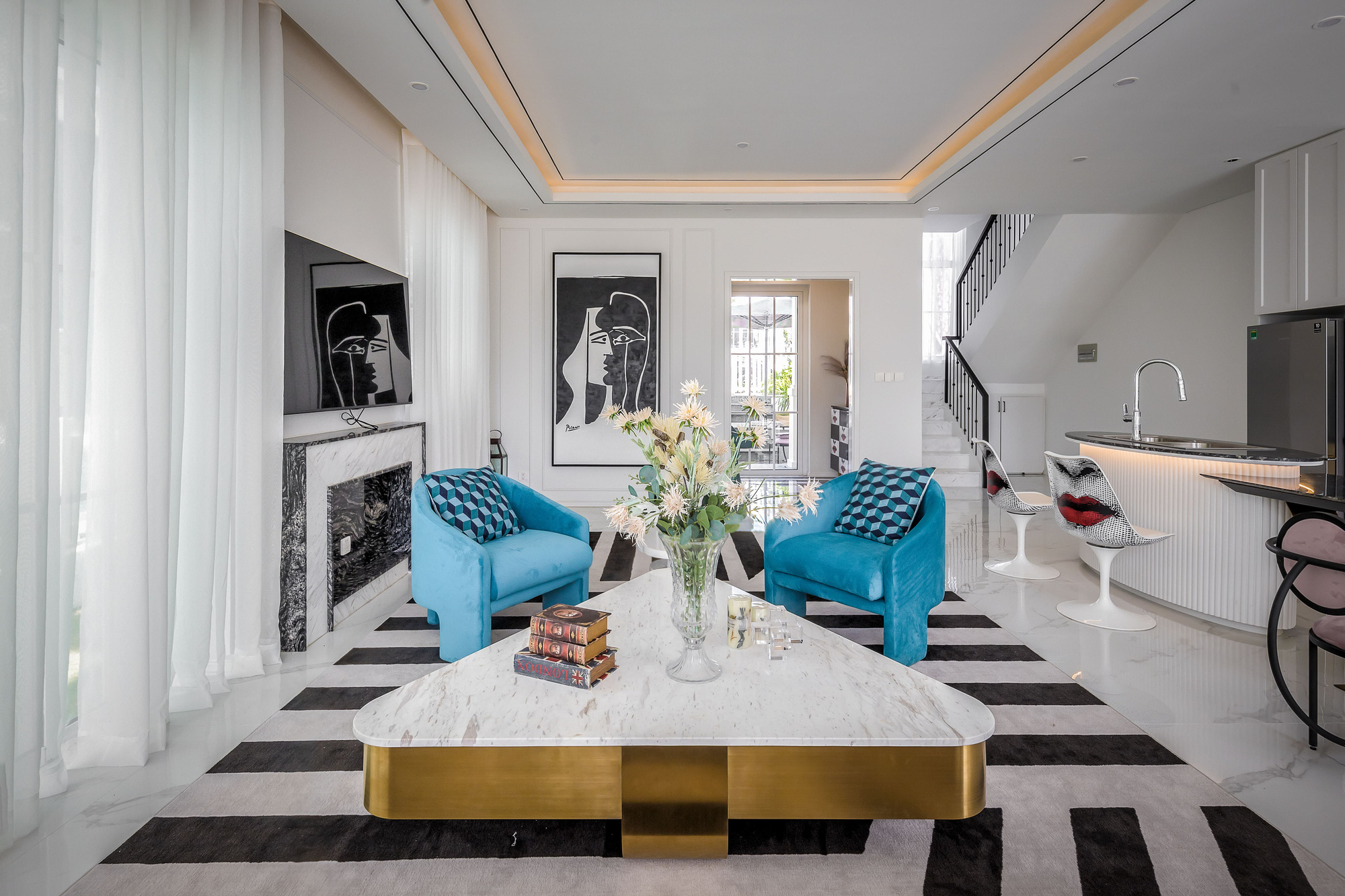 Căn villa 280m² trang bị nội thất giá 3 tỷ đẹp như bản giao hưởng nghệ thuật đương đại bên bờ biển Phan Thiết - Ảnh 6.