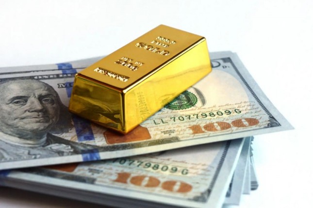 Giá vàng đứng im, USD tiếp tục giảm mạnh - Ảnh 1.