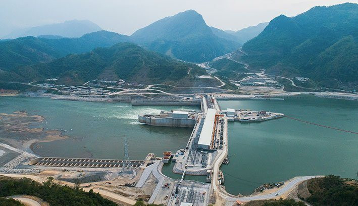 Nước ASEAN gây kinh ngạc về sức mạnh thủy điện: Sản lượng 1 năm đủ dùng 6 năm, bán điện sang Việt Nam vượt Trung Quốc - Ảnh 3.