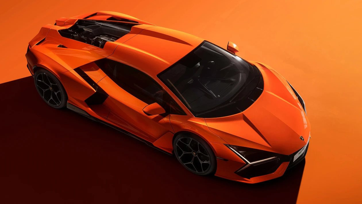 Siêu xe 21 tỷ đồng của Lamborghini có gì hot mà cháy hàng đến hết năm 2025