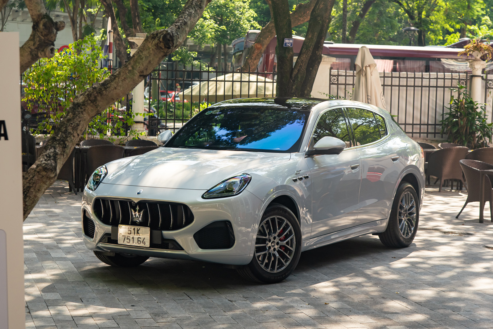 Đừng so Macan vì Maserati Grecale quá khác biệt, trải nghiệm ở phố mới thấy kiểu thể thao Ý hợp đường sá Việt Nam thế nào - Ảnh 2.