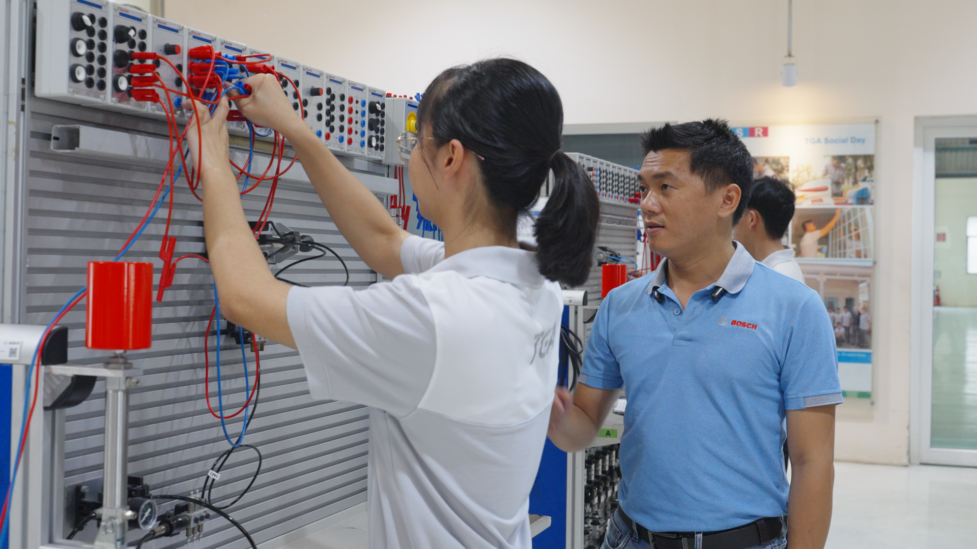 Bosch TGA Việt Nam dành nhiều học bổng cho học sinh tốt nghiệp THPT - Ảnh 2.