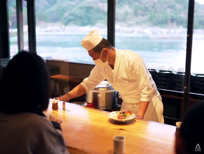 Vẻ đẹp làng chài với những 'ngôi nhà thuyền' độc đáo, nơi lý tưởng để sống chậm ở Nhật Bản