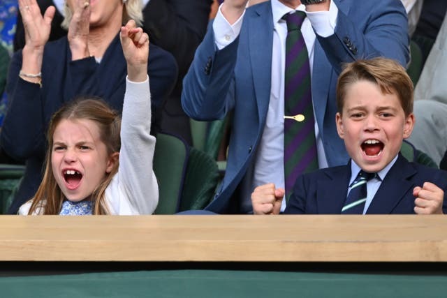 Vương phi Kate Middleton thức khuya làm một việc vào ngày sinh nhật 10 tuổi của con trai đầu - Ảnh 6.