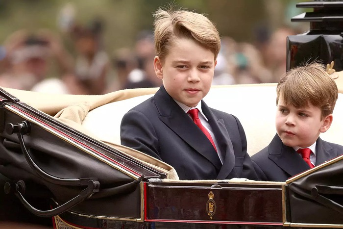 Vương phi Kate Middleton thức khuya làm một việc vào ngày sinh nhật 10 tuổi của con trai đầu - Ảnh 1.
