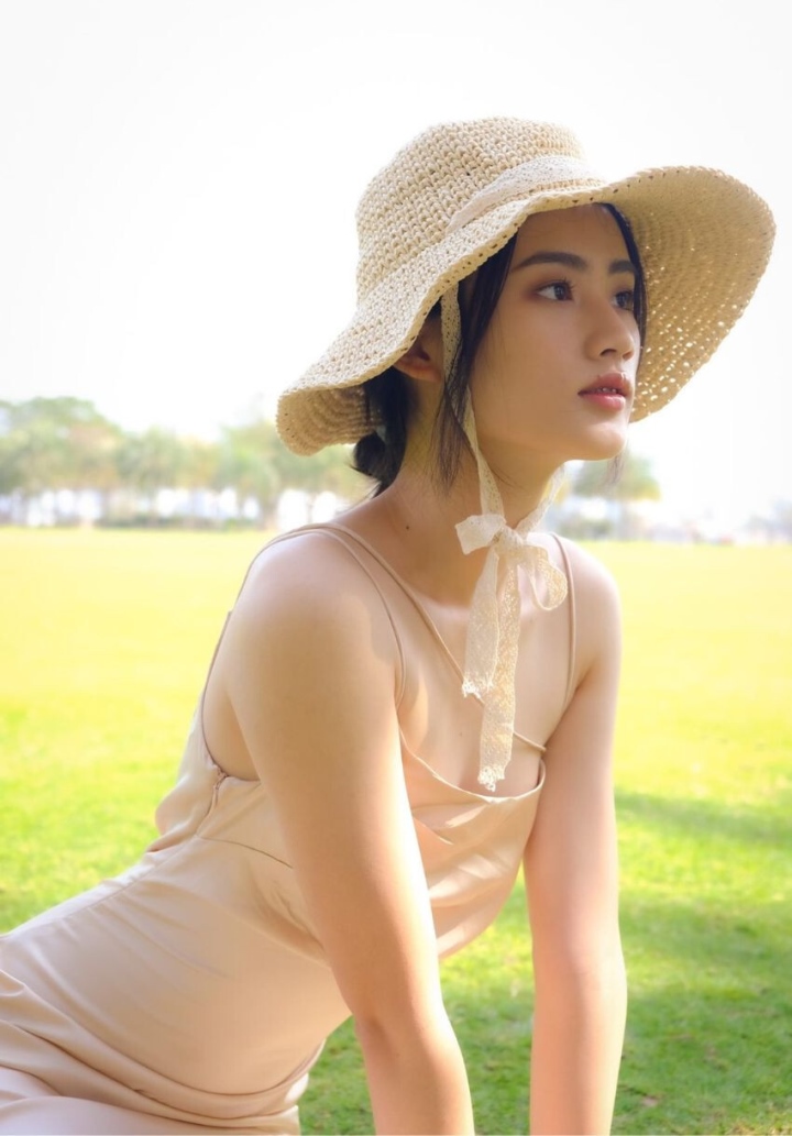 Nhan sắc đời thường của Tân Hoa hậu Thế giới Việt Nam Huỳnh Trần Ý Nhi - Ảnh 14.