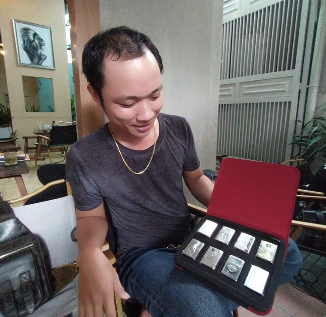 Thú chơi bật lửa thời chiến - Ảnh 1.