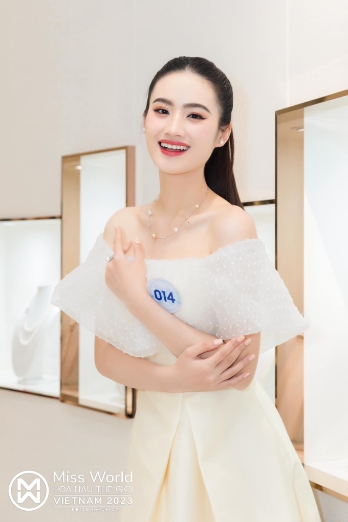 Nhan sắc đời thường của Tân Hoa hậu Thế giới Việt Nam Huỳnh Trần Ý Nhi - Ảnh 8.