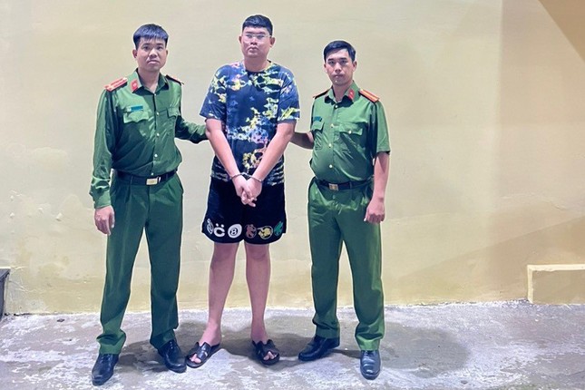 Thêm nhiều nạn nhân tố cáo ‘trùm buôn siêu xe’ Phan Công Khanh - Ảnh 2.