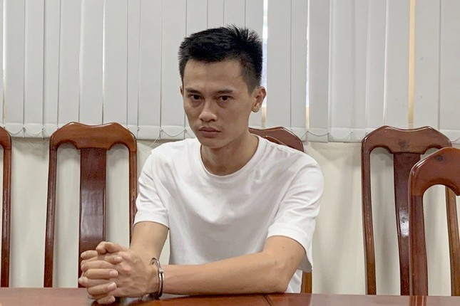 Bắt tạm giam 4 tháng ‘trùm buôn siêu xe’ Phan Công Khanh - Ảnh 1.