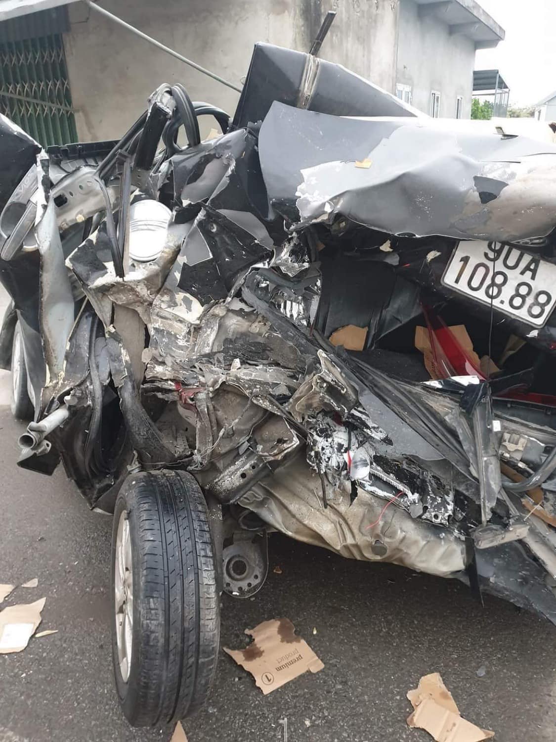 Rao Toyota Vios 2014 zin cả xe giá 230 triệu, người bán bị nghi ngờ lừa dối sau loạt ảnh xe tai nạn nát bét với biển số giống hệt - Ảnh 2.