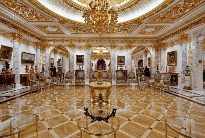 Cận cảnh bên trong căn biệt thự giá 4.800 tỷ đồng đắt nhất ở thành phố vàng Dubai: Nội thất dát vàng lá, đá cẩm thạch sáng lung linh - Ảnh 4.