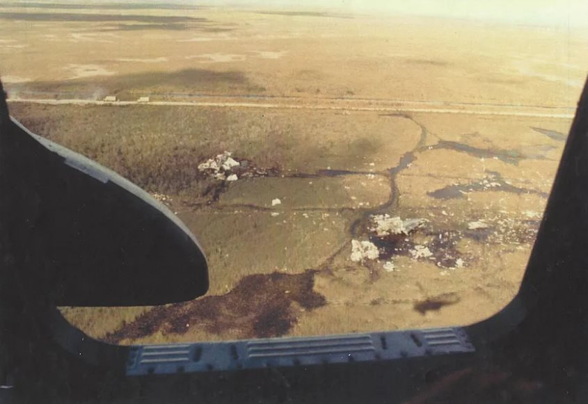 Phi công mải sửa bóng đèn quên lái máy bay, chim sắt hơn 200 tấn “lao như tên bắn” xuống đầm lầy khiến 101 người thiệt mạng: Bài học cảnh tỉnh cho các hãng hàng không toàn cầu - Ảnh 9.