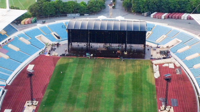 Giá phụ kiện concert của BLACKPINK tại Hà Nội: từ lightstick đến áo phông đề rẻ hơn so với mua ở nước ngoài - Ảnh 8.