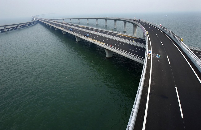 Trung Quốc sở hữu hệ thống ‘siêu cầu đường’ top đầu thế giới: Áp dụng công nghệ lát nhựa đường thần tốc độc quyền, 3-4 năm là xây xong 1 cầu, chi phí khủng 100-200 nghìn tỷ đồng là chuyện bình thường - Ảnh 2.
