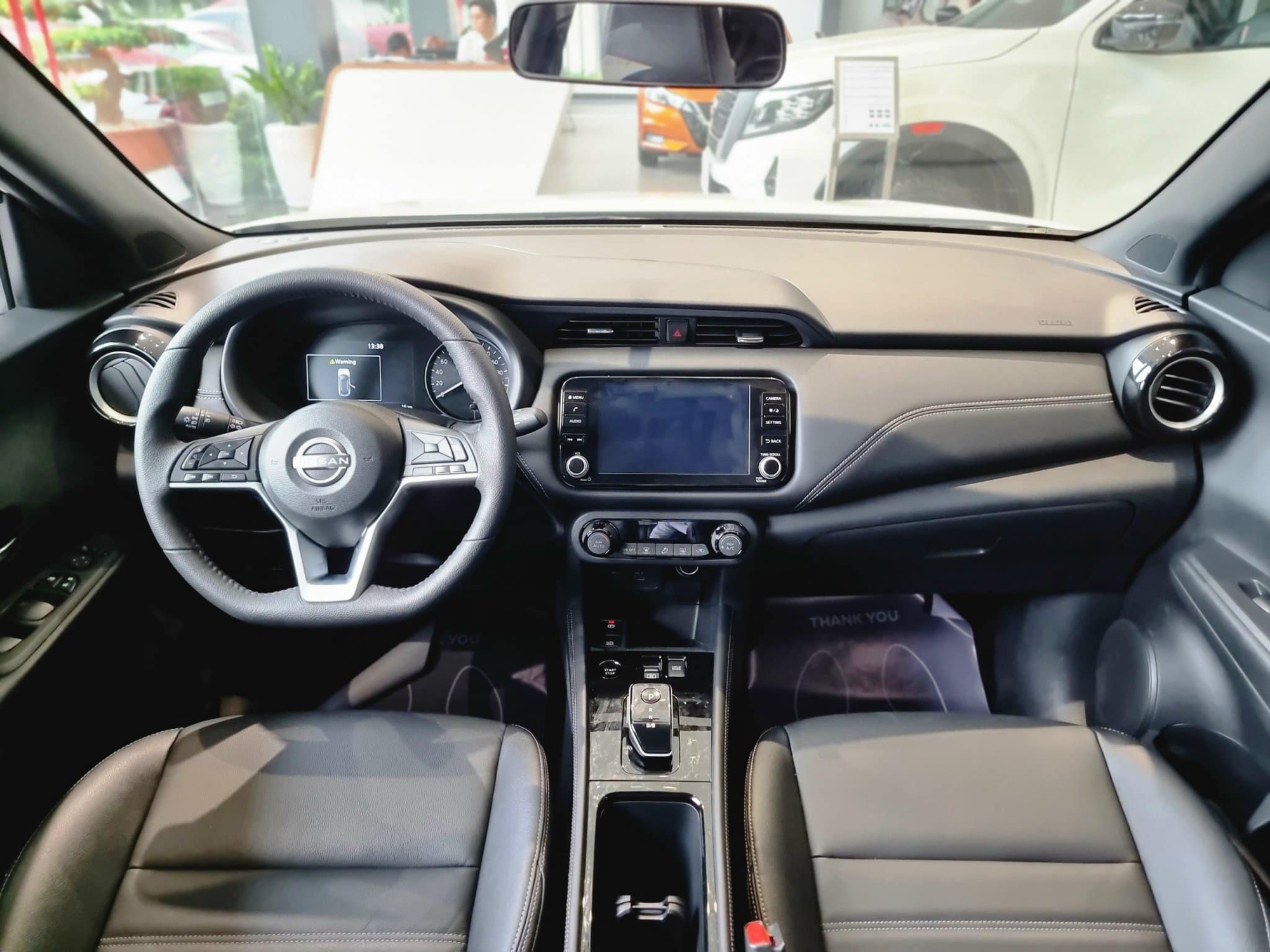 Giá Nissan Kicks chạm đáy tại Việt Nam, giảm kỷ lục 110 triệu, về ngang mức Seltos và Creta - Ảnh 3.