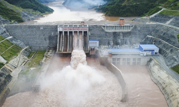 Nước dâng cao, các nhà máy thủy điện đã có thể khai thác 100% công suất - Ảnh 1.
