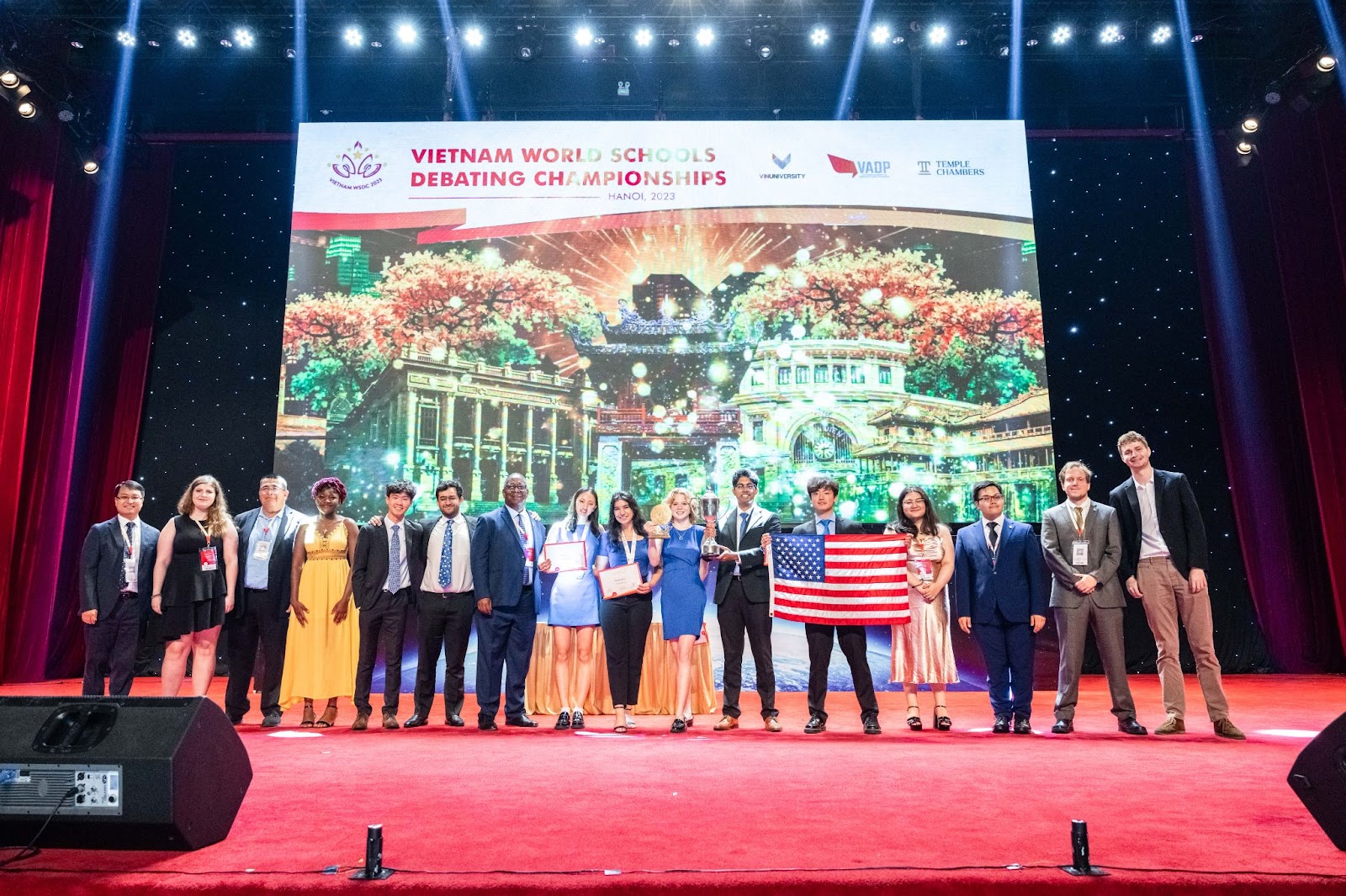 Giải đấu tranh biện lớn nhất thế giới WSDC 2023 chính thức khép lại: Mỹ giành chức vô địch, thứ hạng của đội tuyển Việt Nam gây bất ngờ lớn - Ảnh 8.