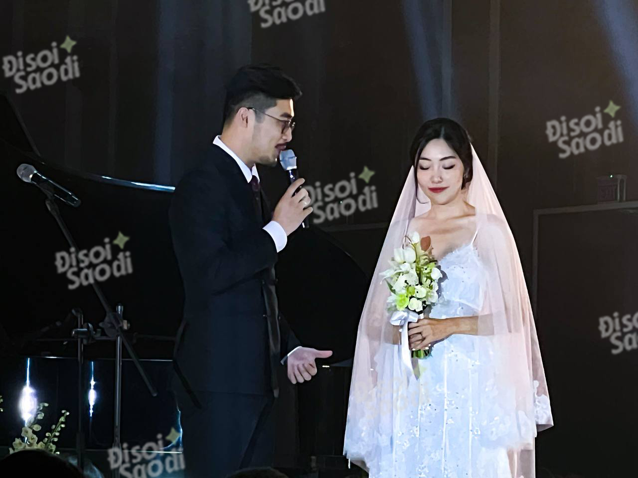 HOT: Vũ. bất ngờ tổ chức đám cưới tại Hà Nội, visual cô dâu chú rể nổi bật - Ảnh 5.