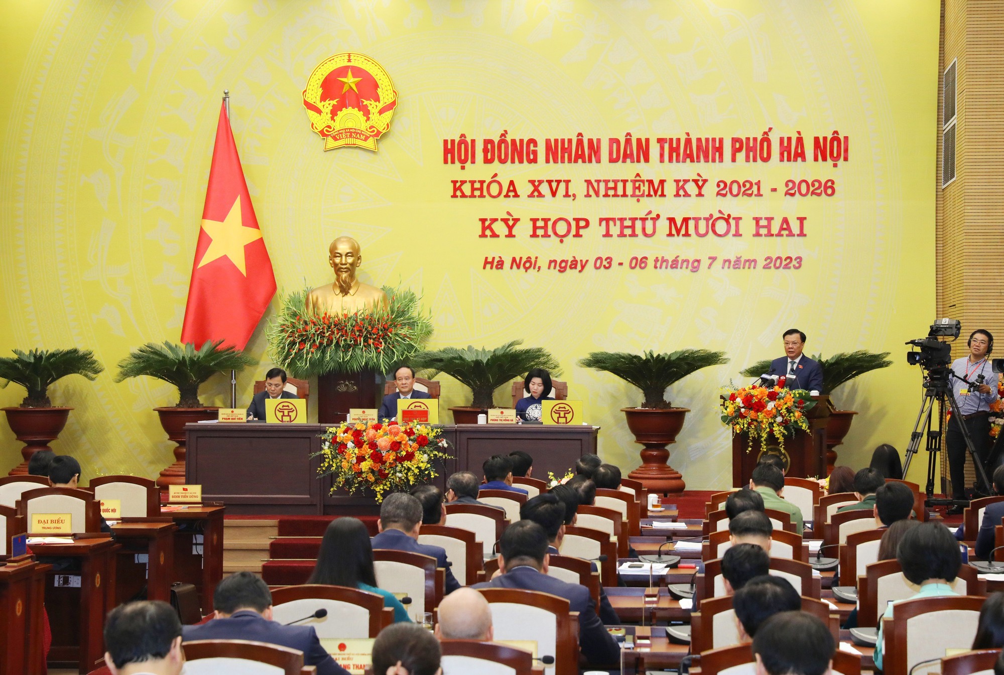 Bí thư Thành ủy Hà Nội: Đảm bảo toàn bộ mặt bằng Vành đai 4 sạch đến cuối năm 2023 - Ảnh 1.