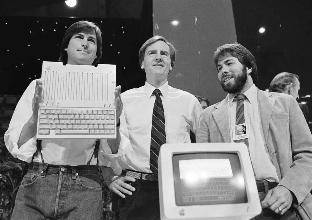 Lịch sử của Apple qua những bức ảnh: Phần 2: Giai đoạn gian truân và sự trở lại của Steve Jobs - Ảnh 3.