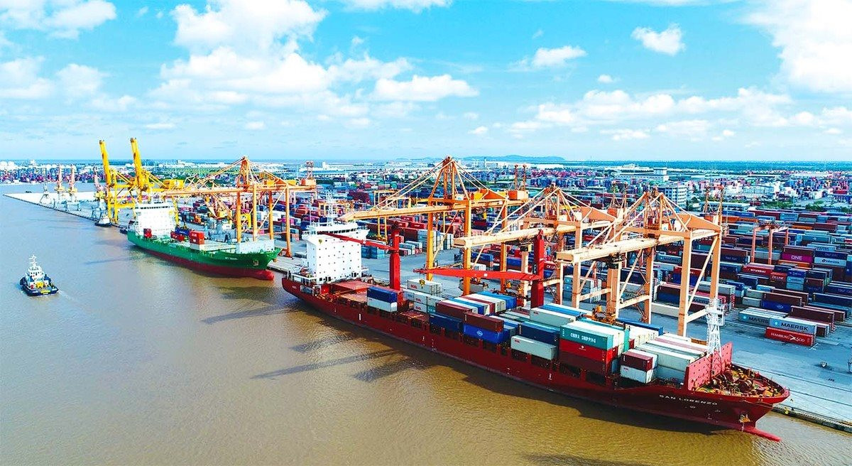 Tổng công ty Hàng hải Việt Nam ước lãi hơn 1.500 tỷ đồng trong nửa đầu năm, dự báo tình trạng dư cung tàu trong nửa cuối năm - Ảnh 1.
