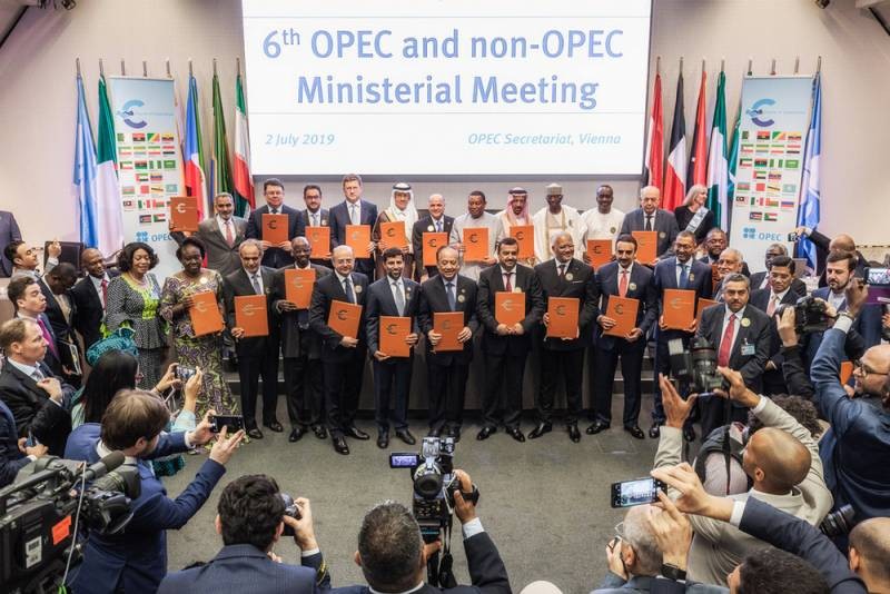 OPEC+ đang ở tình thế nguy hiểm - Ảnh 1.