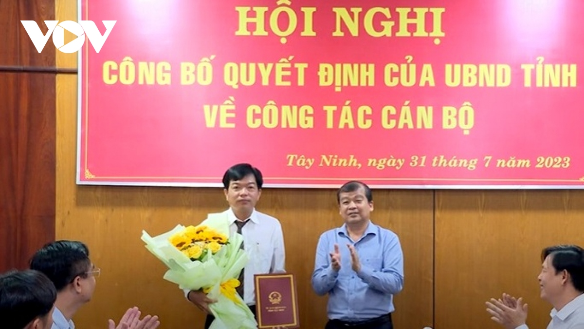 Tây Ninh bổ nhiệm nhiều lãnh đạo sở, ngành - Ảnh 2.