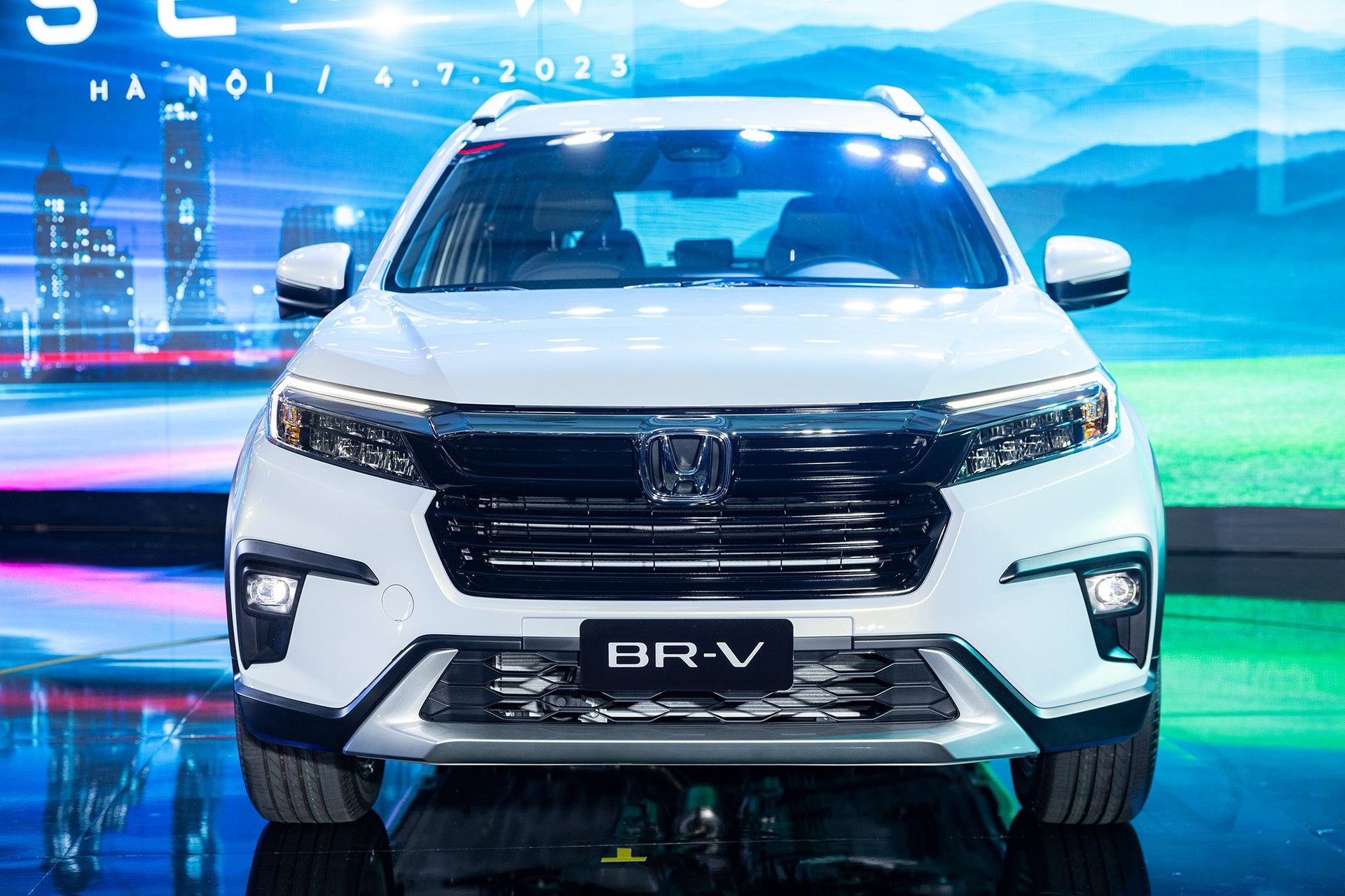 Honda BR-V chính thức ra mắt tại Việt Nam, giá 661-705 triệu đấu Xpander, Veloz Cross - Ảnh 2.