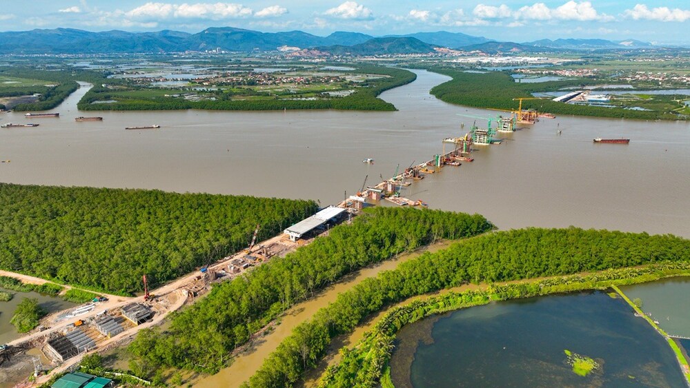 Kiểm tra tiến độ triển khai 2 dự án cầu Bến Rừng và Lại Xuân kết nối Hải Phòng - Quảng Ninh - Ảnh 2.