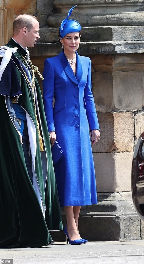 Ý nghĩa trang sức Công nương Kate đeo trong lễ đăng cơ mới của Vua Charles - Ảnh 3.