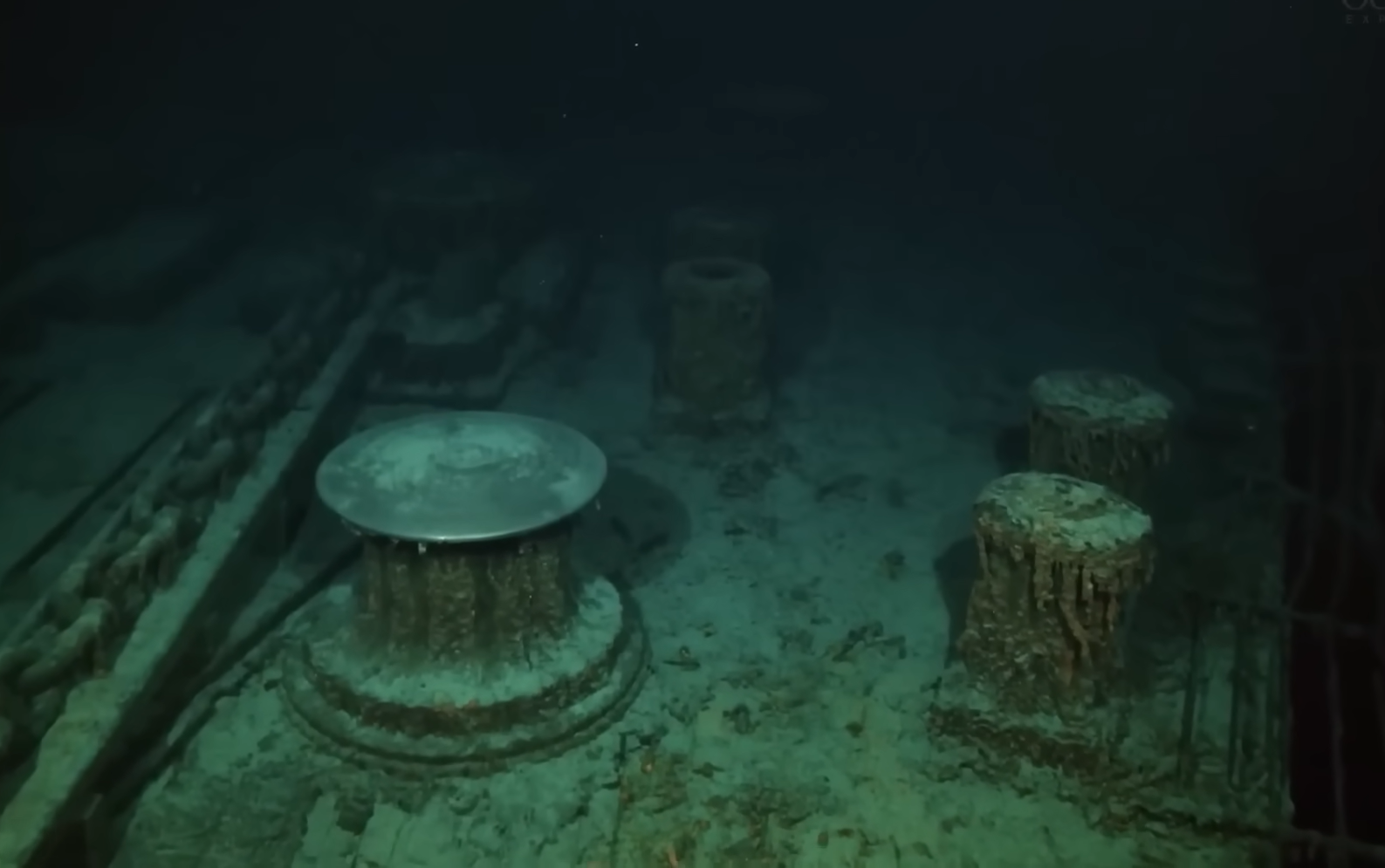 Cảnh hoang tàn của xác tàu Titanic ở độ sâu gần 4.000m dưới đại dương - Ảnh 6.