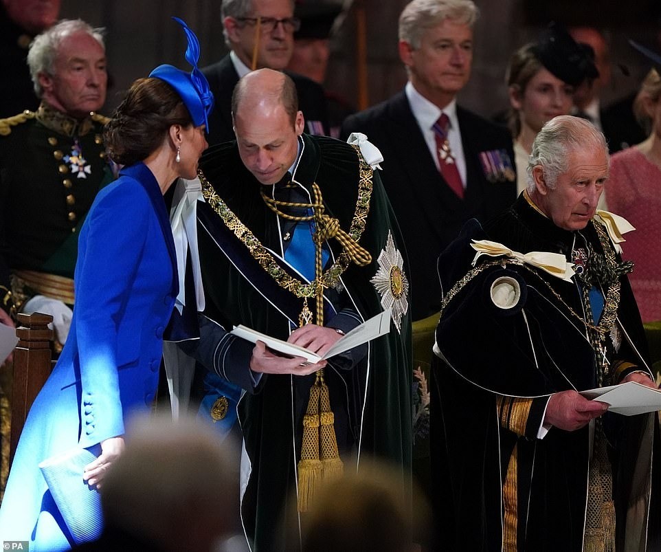 Ý nghĩa trang sức Công nương Kate đeo trong lễ đăng cơ mới của Vua Charles - Ảnh 7.