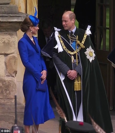 Ý nghĩa trang sức Công nương Kate đeo trong lễ đăng cơ mới của Vua Charles - Ảnh 9.