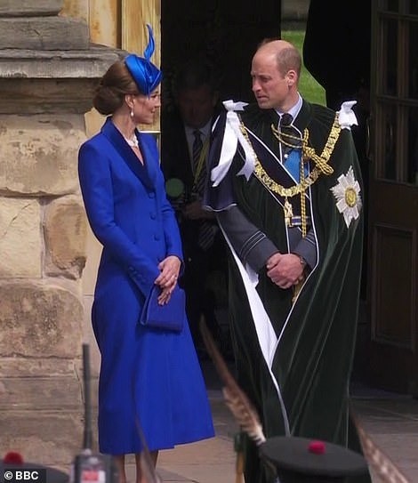 Ý nghĩa trang sức Công nương Kate đeo trong lễ đăng cơ mới của Vua Charles - Ảnh 10.