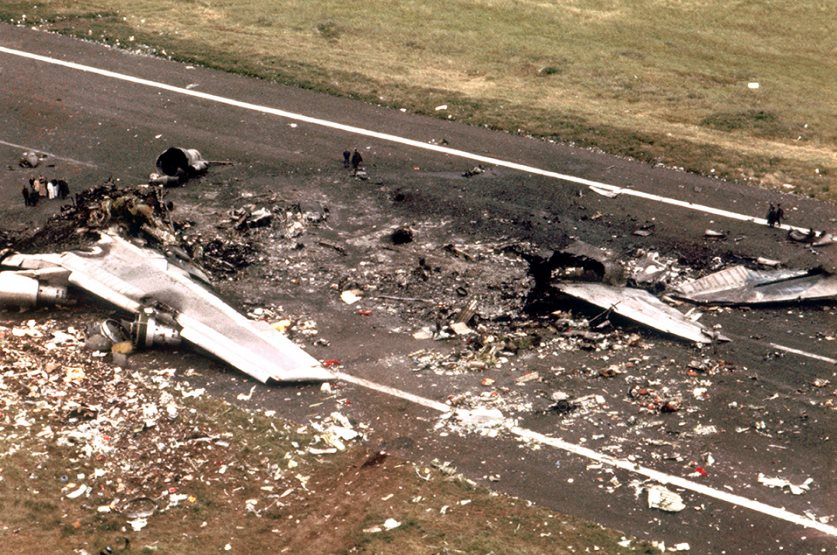 Hai chiếc Boeing 747 đối đầu khiến gần 600 người chết : Vụ tai nạn thảm khốc nhất vĩnh viễn thay đổi ngành hàng không - Ảnh 3.